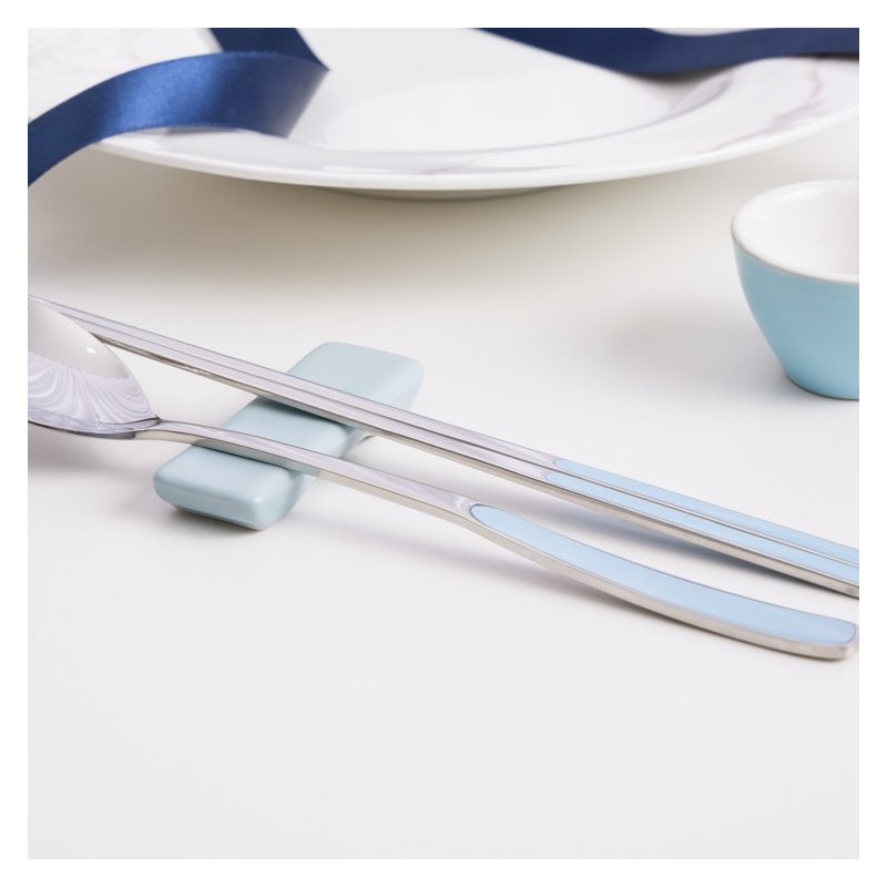 Pristine pastel-colored premium quality domestic cutlery set with good grip,