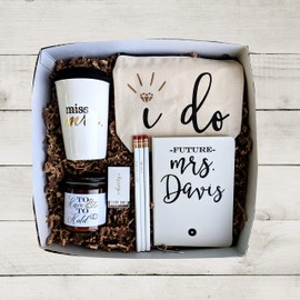 Engagement Gift Box for Bride Future Mrs Gift Box Bride to Be Gift Newly Engaged Gift for Bride Gift Box for Her Bridal Shower Gift