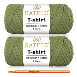 BATELO 2 Pack T-Shirt Yarn Crochet Yarn for Beginner Crochet Bags/Basket/Coaster,Tshirt Yarn 400g/144yds High Elastic Thick Yarn Polyester Fabric（Avocado Green）
