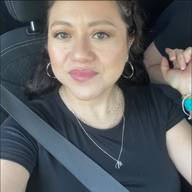 UMAGICBOX Stainless Steel Customizable Letter Necklace - Trendy and Affordable Jewelry for Women, Birthday, Anniversary, and Valentine's Day