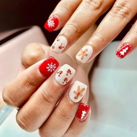 Christmas Press on Nails Short Fake Nails Cute Gingerbread Man Snowflake Glue on Stick Full Cover Acrylic Nails Square False Nails Winter Xmas Nail Art Decorations for Women Girls 24Pcs