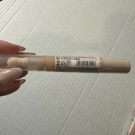 Revolution Beauty NEW Makeup Revolution Fast Base Concealer In C5 Sealed 0.15 OZ Lightweight