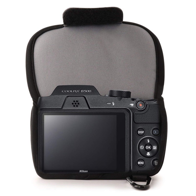 MegaGear ''Ultra Light'' Neoprene Camera Case Bag with Carabiner for