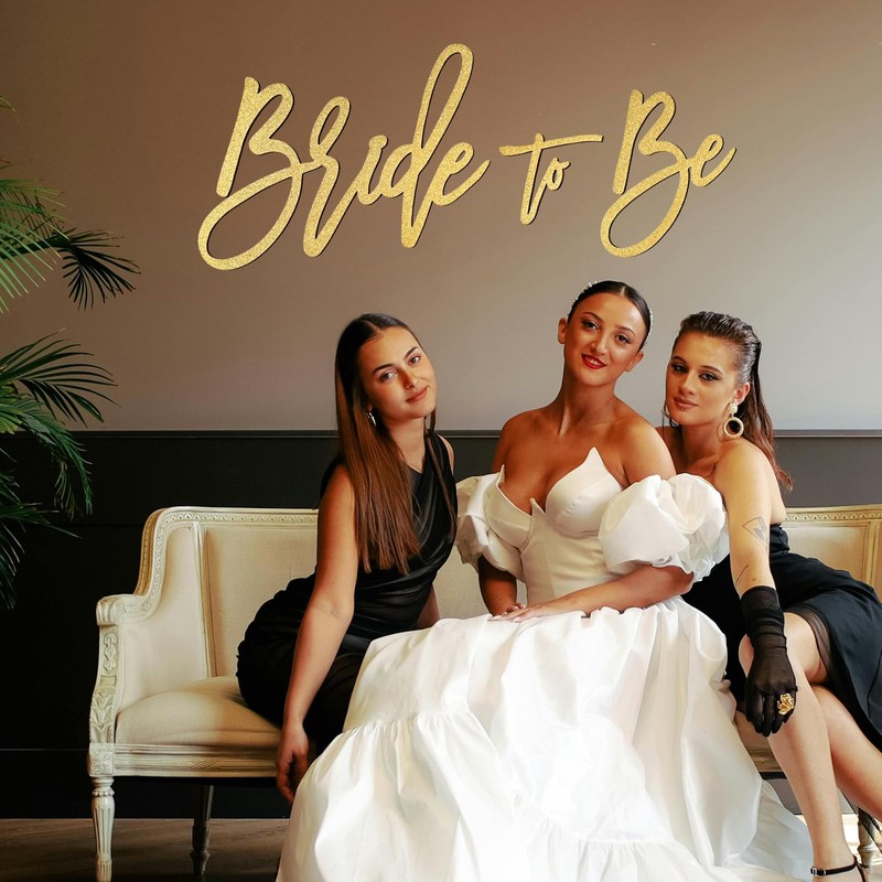 GXNI Gold Wooden Bride to Be Sign - Elegant Bridal