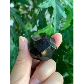 GAF TREASURES Almandine Garnet Faceted, 0.75" to 1.5" Polished Garnet Faceted Free Shape, Root Chakra, Crystal Grid, Meditation (4 oz: 3-5 Stones)