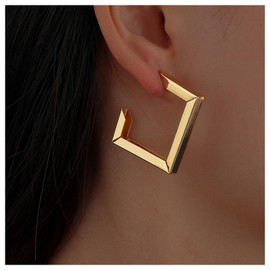 Allereya Vintage Hollow Square Earrings Geometric Square Stud Earrings Open Square Earrings Gold Minimal Earrings Jewellery for Women and Girls (Gold)