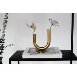 LaLe Living Ajala Vase in Gold U-shaped Asymmetric with Double-Sided Opening 18 x 15 cm Iron Decorative Table Decoration Flower Vase