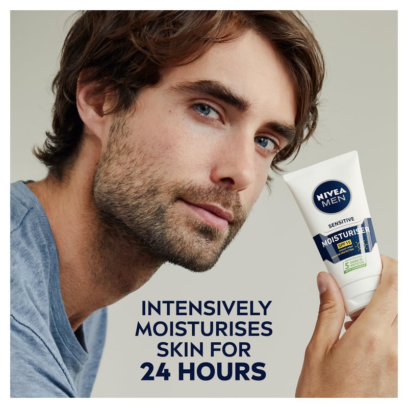 NIVEA MEN Sensitive Face Moisturiser SPF15 (75ml), 0% Alcohol Moisturiser