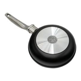 Swiss Diamond Nonstick Frying Pan Hybrid Ceramic and Diamond-Infused Fry Pan, PFAS- and PFOA-free, Dishwasher and Oven Safe Fry Pans (7 IN)
