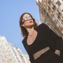 SCVGVER Trendy Rimless Futuristic Wrap Around Sunglasses Women Men Cyberpunk Visor Sunglasses Sport Shades Fashion Eyeglasses