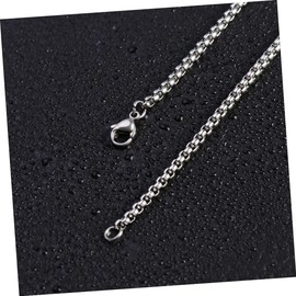 BESPORTBLE Creative Turtle Pendant Necklace Titanium Steel Fashion Jewelry for Men and Women Unique Sea Turtle Charm Design for Daily Wear and Special Occasions