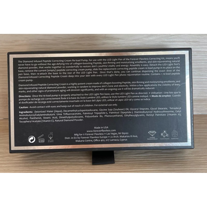 FOREVER FLAWLESS NIB FOREVER FLAWLESS DIAMOND INFUSED LED PEPTIDE CORRECTING