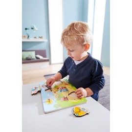 HABA 303769 - Greifpuzzle Auf dem Bauernhof , Holzspielzeug ab 12 Monaten , 8-teiliges Puzzle aus Holz mit buntem Bauernhofmotiv , Puzzleteile mit großen Knöpfen zum Greifen