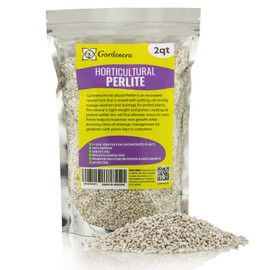 Gardenera Organic Perlite — Medium/Fine Grade Horticultural Soil Amendment for Indoor & Outdoor Container Plants for Drainage Management and Enhanced Growth (2 Quart)