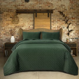 Rosecret Velvet Quilt King Size, Luxury Bedspread Quilted Bedding Set, Luxurious Soft Coverlet Set Lightweight Velvet Stitching Comforter with Pillow Shams, Dark Green