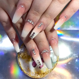 Milk White Gradient Press on Nails Medium Artifical Acrylic Nails Charm Rhinestones Design French Square Fake Nails Full Cover Reusable Coffin Shaped Glossy False Nails Glue on Nails for Women 24Pcs