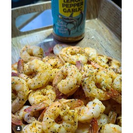 SuckleBusters Lemon Pepper Garlic: Zesty Seasoning for Seafood and Chicken, All-Natural Lemon, Gluten-Free, No MSG Shaker (13oz)
