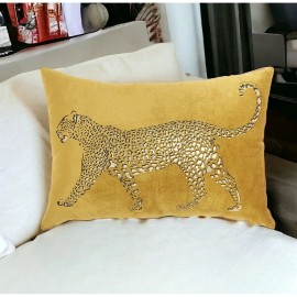 Homeroots Bold Golden Leopard Lumbar Pillow