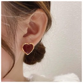 Yheakne Boho Enamel Heart Earrings Red Heart Stud Earrings Vintage Acrylic Heart Love Earrings Red Heart Shaped Earrings Jewellery for Women and Girls, Zinc, No Gemstone
