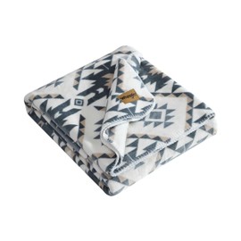 Wrangler - King Size Blanket, Super Soft Reversible Bedding, Throw Blanket for Bed or Couch, Oversized Bedding for Year Round Comfort (Dakota Grey)
