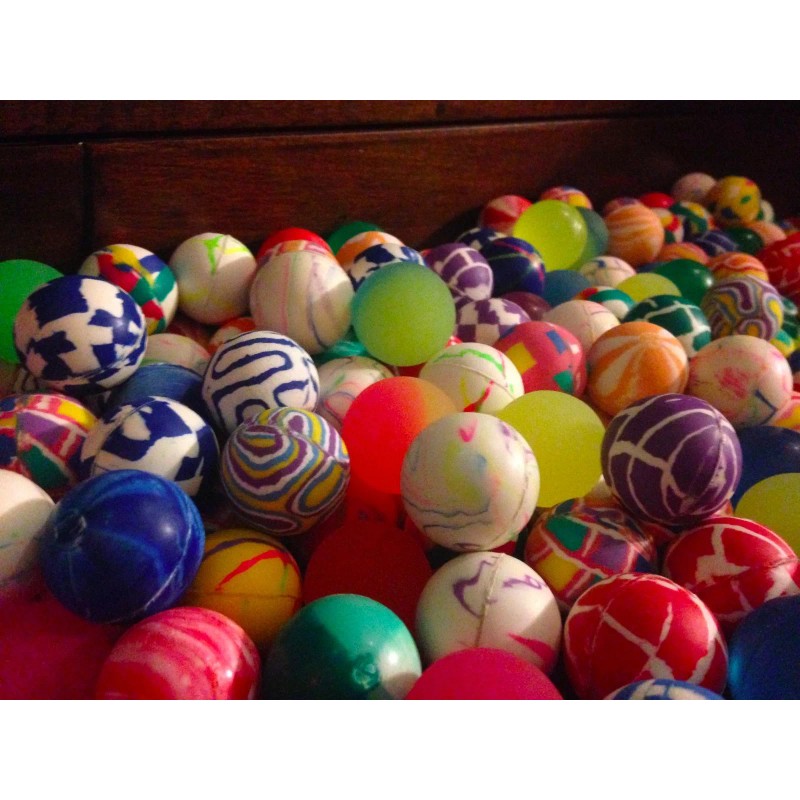 GumballStuff 500 Super Bouncy Balls Bulk Toy Vending Gumball Machine
