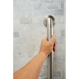 Moen Home Care Bathroom Safety 18 Inch Stainless Steel Handicap Grab Bar for Bathtub and Shower, Slip Resistant Finish, Elderly Assistance Product, Polished Brass, R8918P