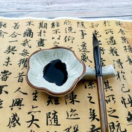 2 Pcs Multifunctional Inkwell Dish Porcelain Handmade Ink Well Inkstone with Brush Holder for Chinese Japanese Calligraphy Painting Practice（Lotus）