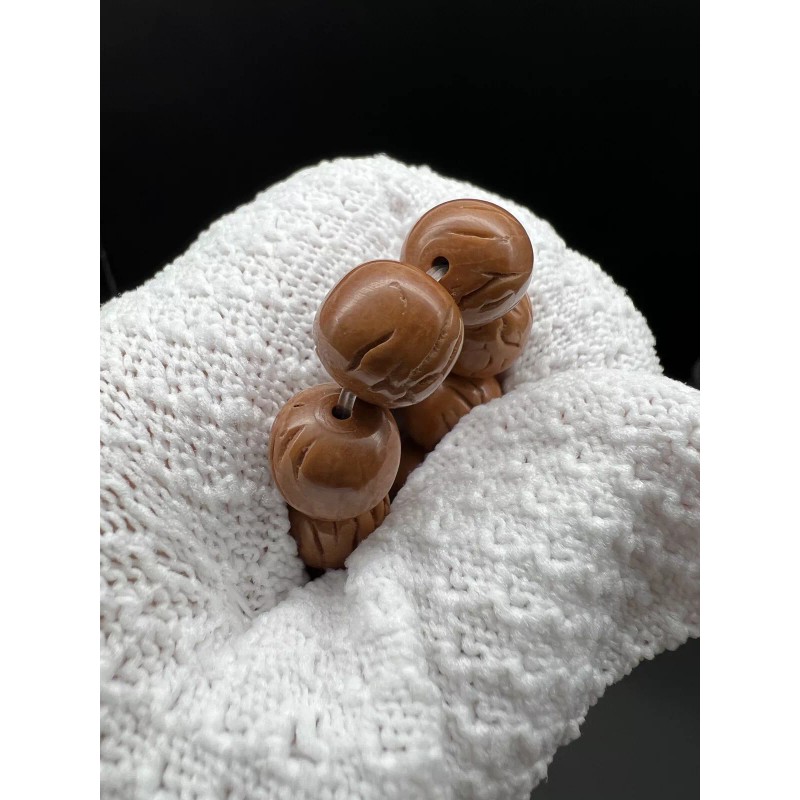 11×10.5mm dragon patterned peach pit bracelet 10mm