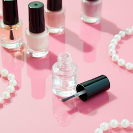 Mini botellas vacías de esmalte de uñas de 5 ml con tapa de cepillo, recipientes de vidrio recargables con 6 embudos de plástico para arte de uñas, muestras (paquete de 30)