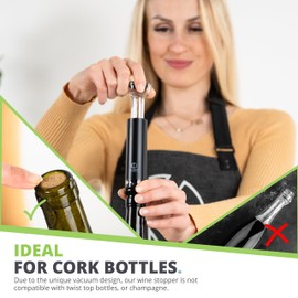 Oliver's Kitchen ® Premium Wine Saver - Vacuum Pump with 4X Wine Stoppers - Wine Stopper Keeps Wine Fresher for Longer - Wine Preserver Perfect for Cork Bottles - Perfect Wine Accessories Gift