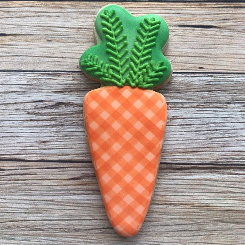 LILIAO 5" Carrot Cookie Cutter, Stainless Steel