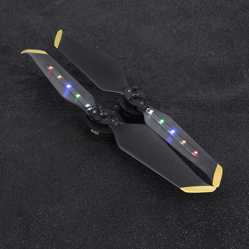 8743 Rechargeable Low Noise LED Flash Night Flight Propellers for