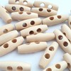 MajorCrafts® 24pcs 30mm Light Brown 2 Holes Sewing Toggle Wood