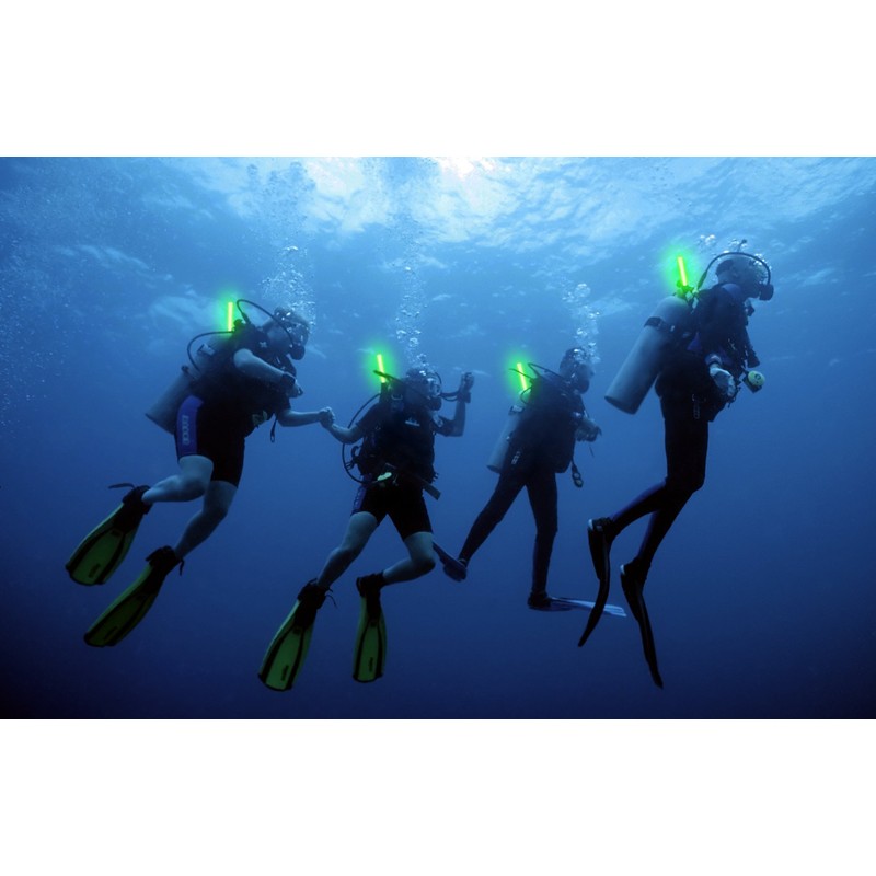 Cyalume SnapLight Green Glow Sticks