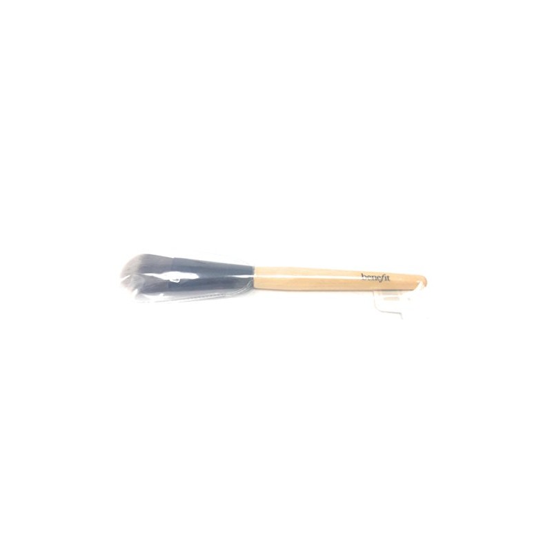 Benefit Cosmetics Foundation Brush