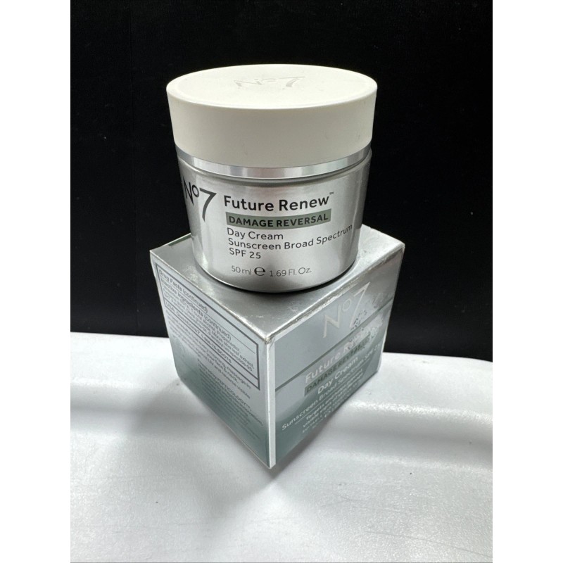 No7 Future Renew Damage Reversal Day Cream SPF 25 Sunscreen