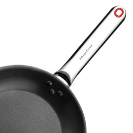 Nova Non-Stick Frying Pan Size: 11"