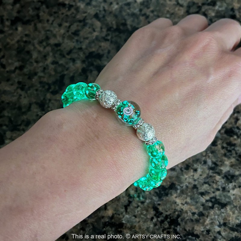 ARTSY Crafts Glow in the Dark Firefly Beads Bracelet for