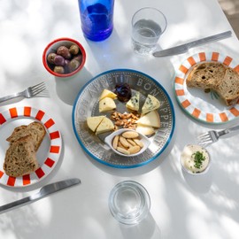 Talking Tables Handmade Stainless Steel Plate with Blue Enamel Rim Durable Side Dish Lightweight for Everyday Indoor or Outdoor Dining Picnic Camping BBQ, Summer Tableware, Dishwasher Safe 25cm