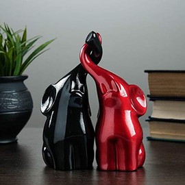 AEVVV Poly Stone Elephant Decor Figurines - Black and Red Elephant Pair Statues with Trunk Up - Russian Suvenir Elephant Statuettes for Good Luck - Un Par De Elefantes para Decoracion Casa