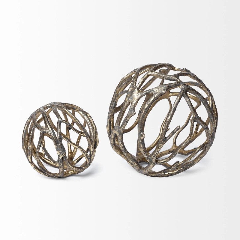 Homeroots Gold Metal Tree Branch Sculpture