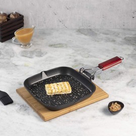 Wonderchef Die Cast Non-Stick Aluminum Wooden Handle Indian Cooking Folding Grill Pan, 24cm, Black