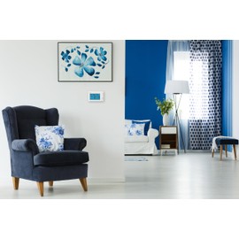 Lux Pro P721UT-010 TS 7 Day Programmable Thermostat; 2 Heat, 1 Cool, Horizontal Orientation; Batteries Included
