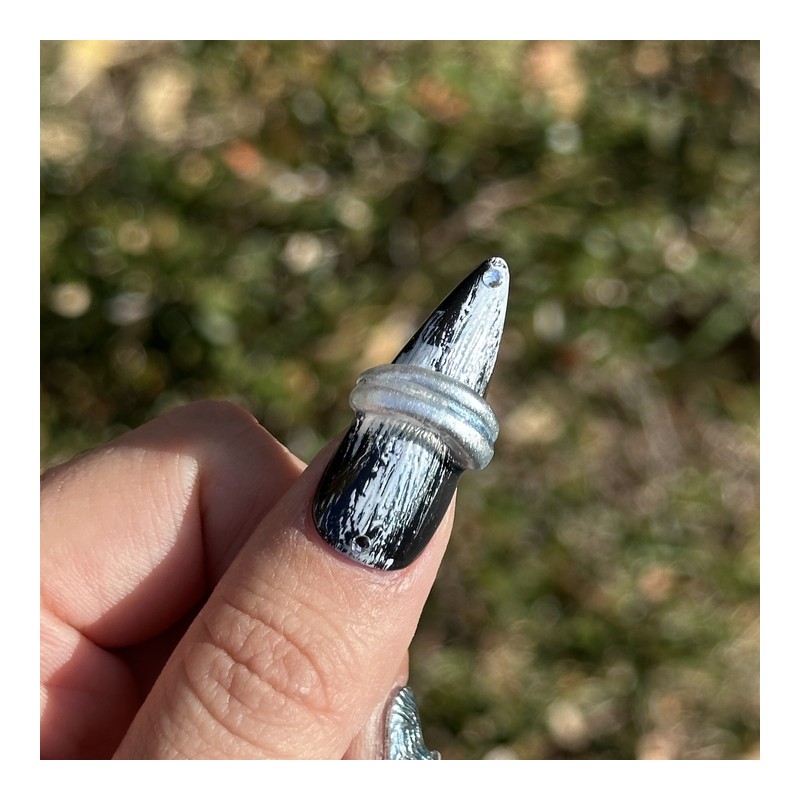 Highly recommended by the owner Silver Crack Handmade Nail Tips