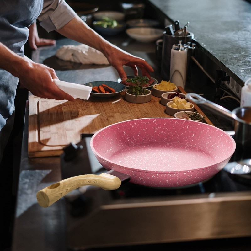 Innerwell 8-Inch Pink Nonstick Egg Pan, PFOA-Free Stone Cookware Skillet,