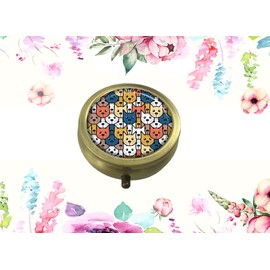 FQJNS Cat face Custom Fashion Round Pill Box Tablet Holder Pocket Purse Organizer Case Decoration Box