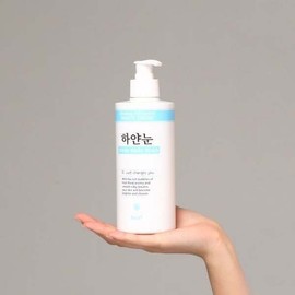 Nella 하얀눈 톤업 바디로션 250ml+바디워시 400ml 세트 Hyeopnyeon Tone-Up Body Lotion 250ml + Body Wash 400ml Set