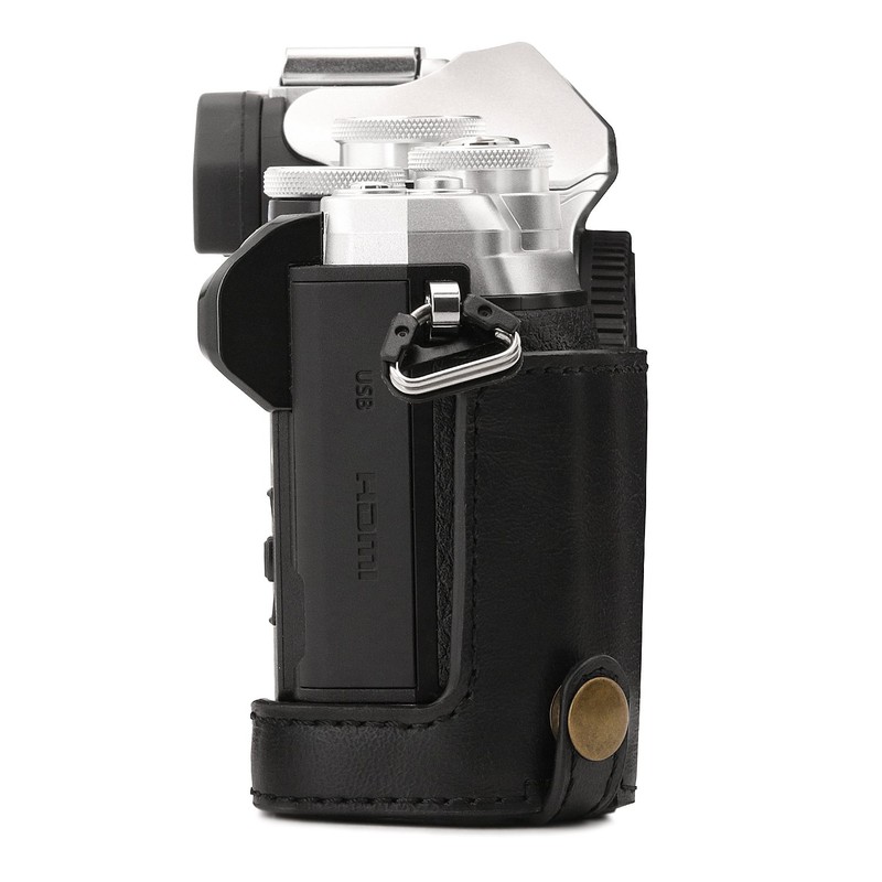MegaGear MG1350 Ever Ready Leder Kamera Halbtasche mit Trageriemen und