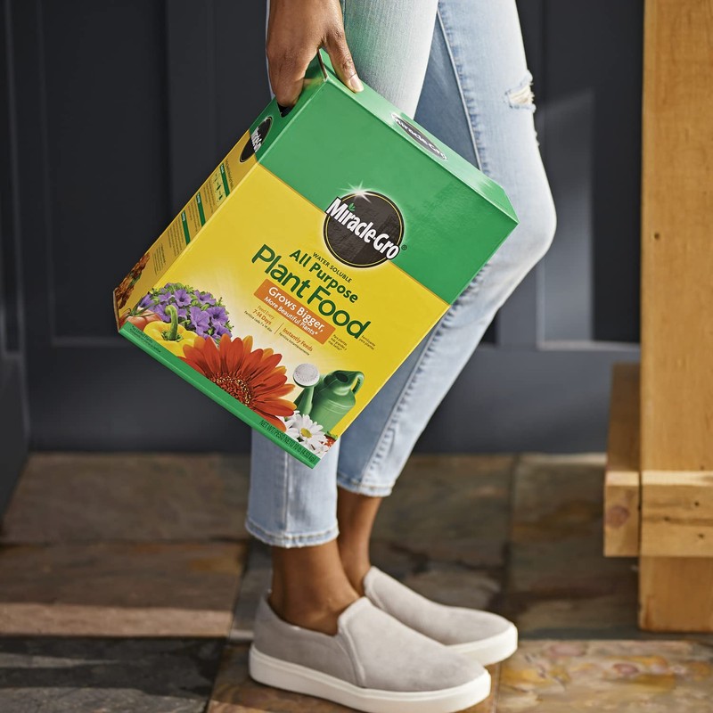 Miracle-Gro Water Soluble All Purpose Plant Food, Plant Fertilizer for