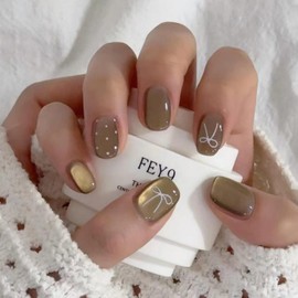 Coffee Press on Nails Short Square Fake Nails with Cat-Eyes Design Shiny Glitter Brown Glue on Nails Bling Bling Bows Stick on Nails Reusable Glossy Spring False Nails for Women Girls Manicure 24pcs